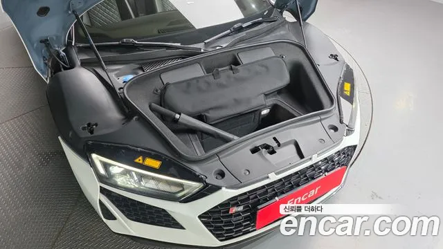 Audi R8 2019 thumb 6