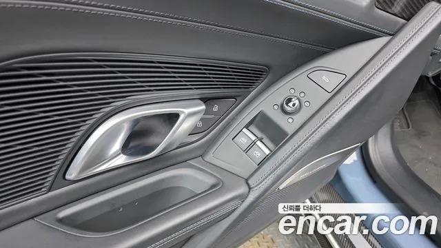 Audi R8 2019 thumb 12