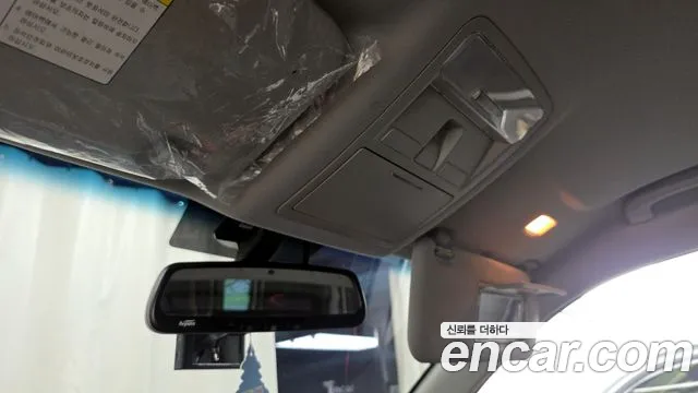 KGM Rexton 2019 thumb 10