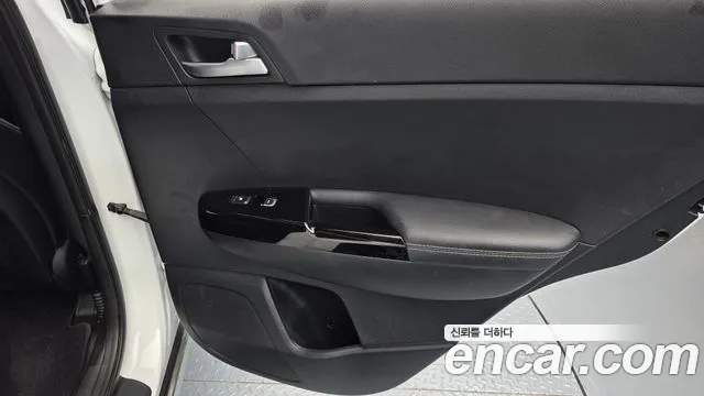 Kia Sportage 2018 thumb 8