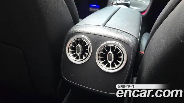 Mercedes-Benz E-Class 2019 thumb 4