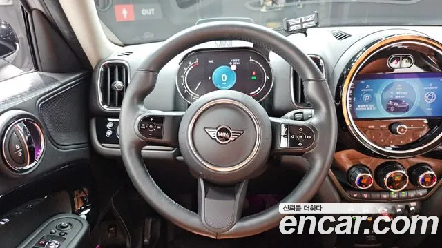 Mini Cooper Countryman 2024 thumb 3