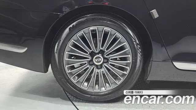 Kia K9 2012 thumb 9