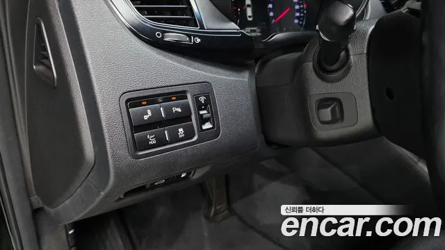 Kia K9 2012 thumb 4