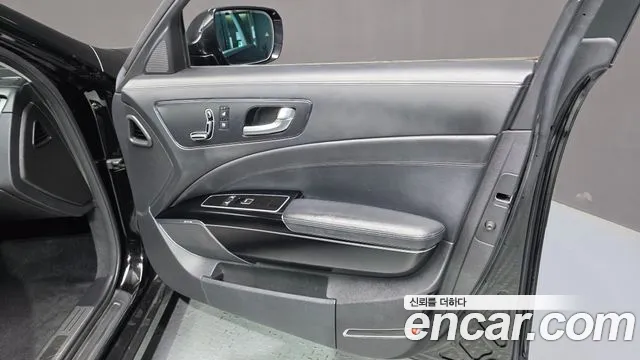 Kia K9 2012 thumb 8