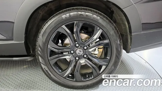 KGM Rexton 2021 thumb 3