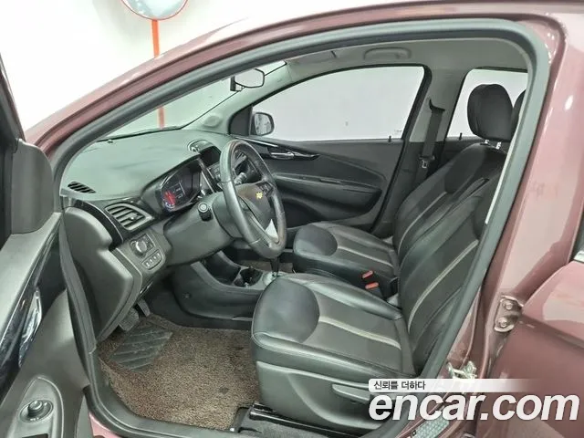 Chevrolet Spark 2018 thumb 2