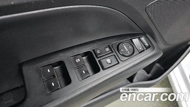 Hyundai Avante 2016 thumb 10