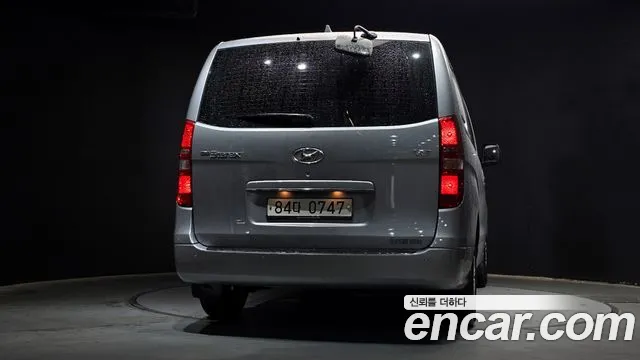 Hyundai Staria 2017 thumb 10
