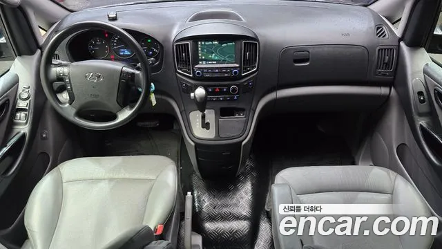 Hyundai Staria 2017 thumb 11
