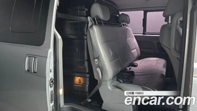 Hyundai Staria 2017 thumb 7