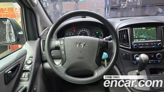 Hyundai Staria 2017 thumb 4