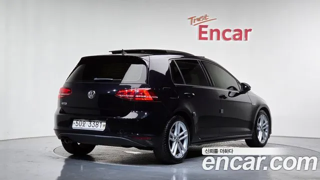 Volkswagen Golf Sportsvan 2014 thumb 8