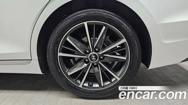 Hyundai Grandeur 2021 thumb 2