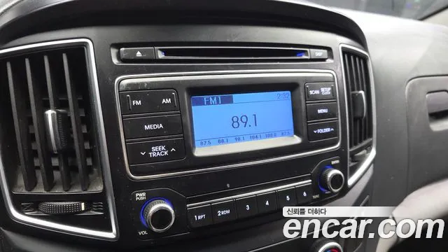 Hyundai Staria 2017 thumb 4