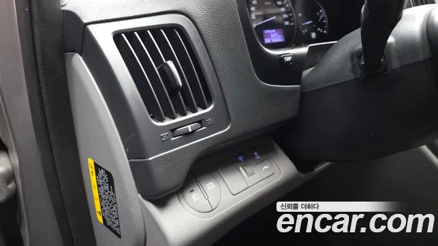 Hyundai Staria 2017 thumb 5