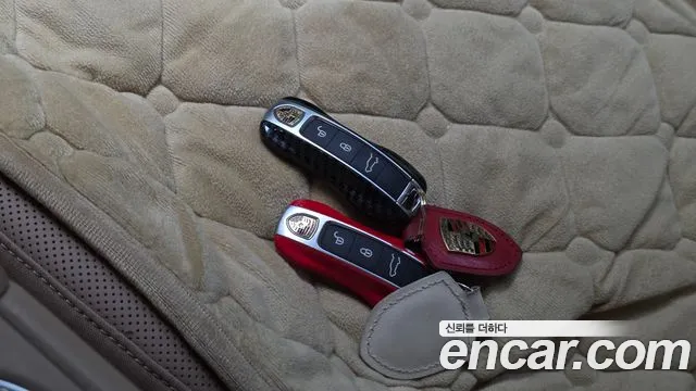 Porsche Cayenne 2019 thumb 10