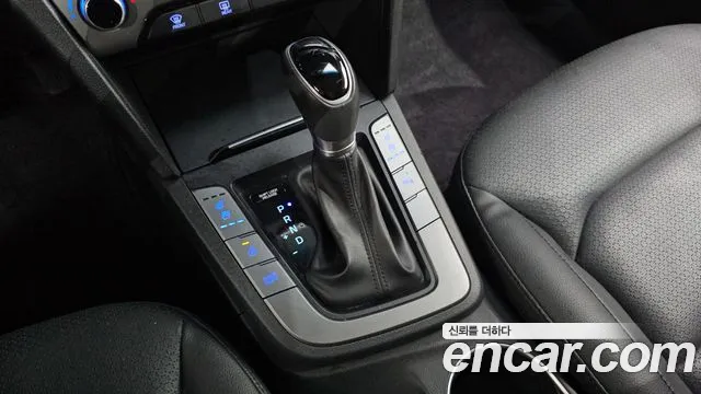 Hyundai AD 2017 thumb 12
