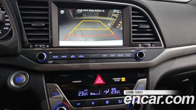 Hyundai AD 2017 thumb 4
