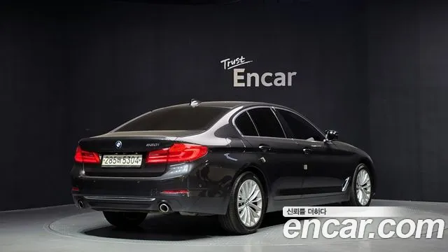 BMW 5 серии 2019 thumb 11