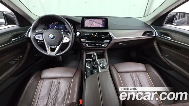 BMW 5 серии 2019 thumb 6