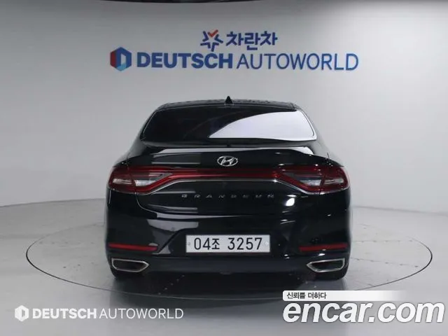 Hyundai Grandeur 2017 thumb 4