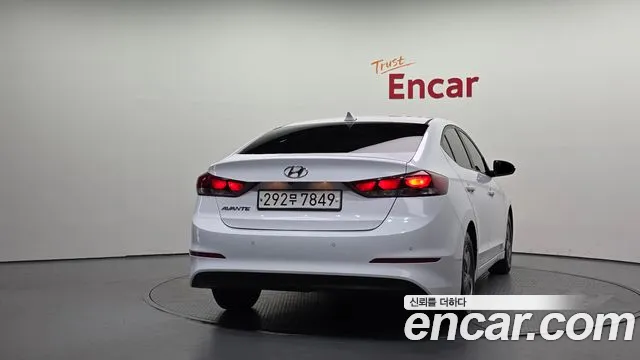 Hyundai AD 2017 thumb 5