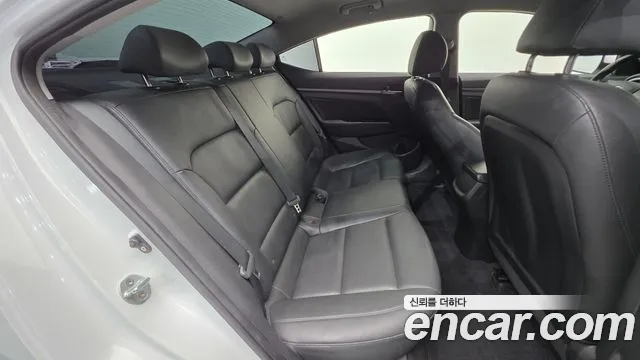 Hyundai AD 2017 thumb 7