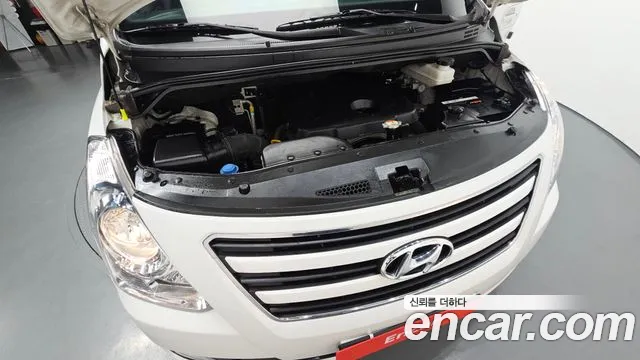Hyundai Staria 2017 thumb 4