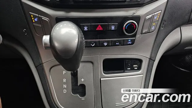 Hyundai Staria 2017 thumb 10