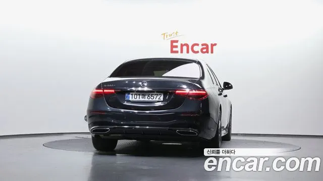 Mercedes-Benz S-Class 2021 thumb 7