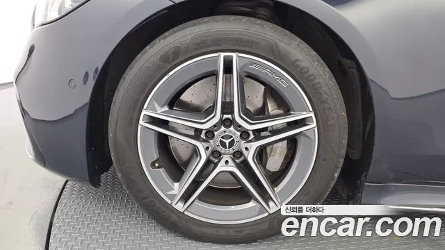 Mercedes-Benz S-Class 2021 thumb 6