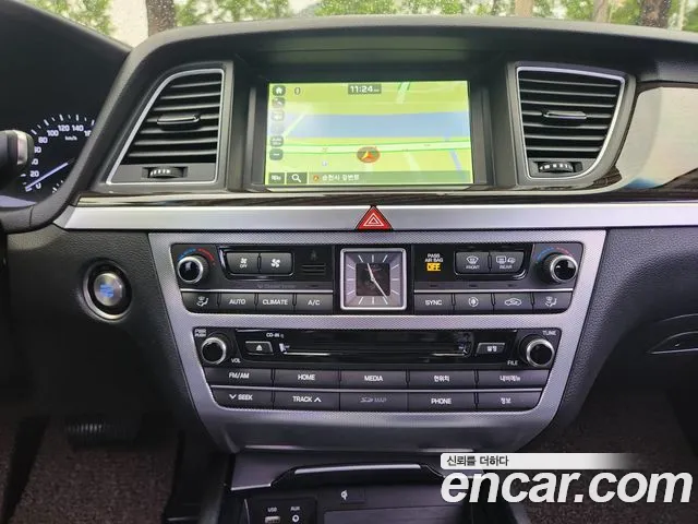 Genesis G80 2018 thumb 10