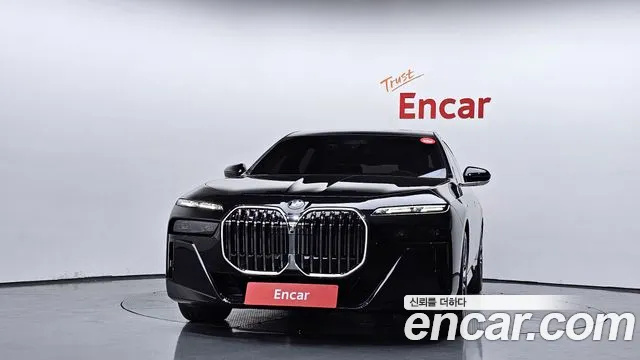 BMW 7 серии 2025 thumb 12