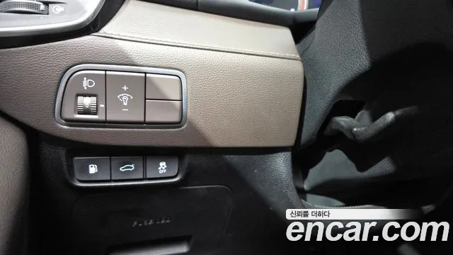 Hyundai Grandeur 2017 thumb 11