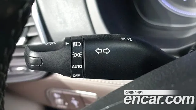 Hyundai Grandeur 2017 thumb 12