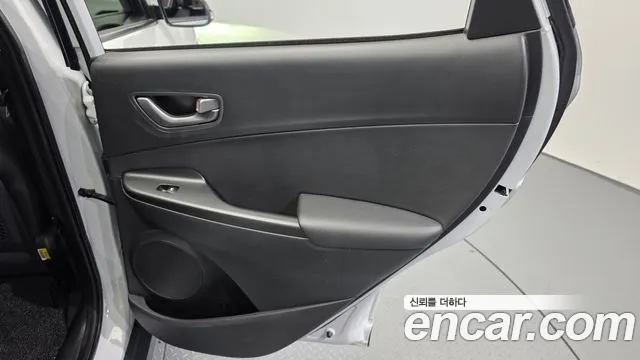 Hyundai Kona 2018 thumb 10