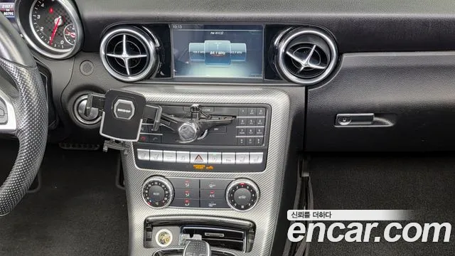 Mercedes-Benz SLC-Класс 2017 thumb 12