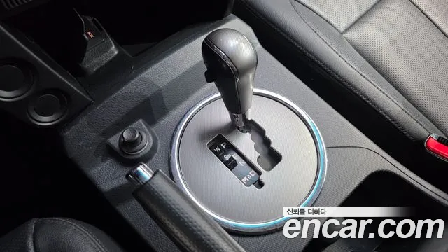 KGM Korando 2016 thumb 8