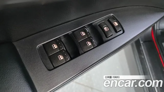 KGM Korando 2016 thumb 12