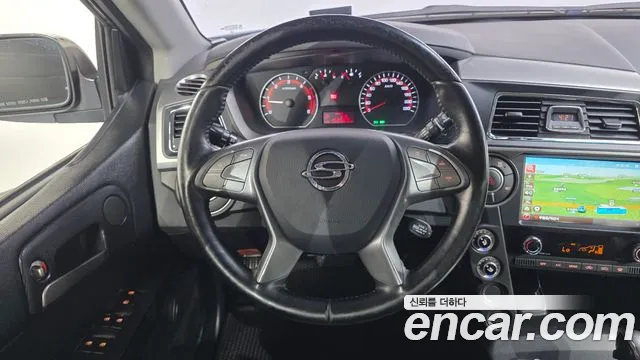 KGM Korando 2016 thumb 5
