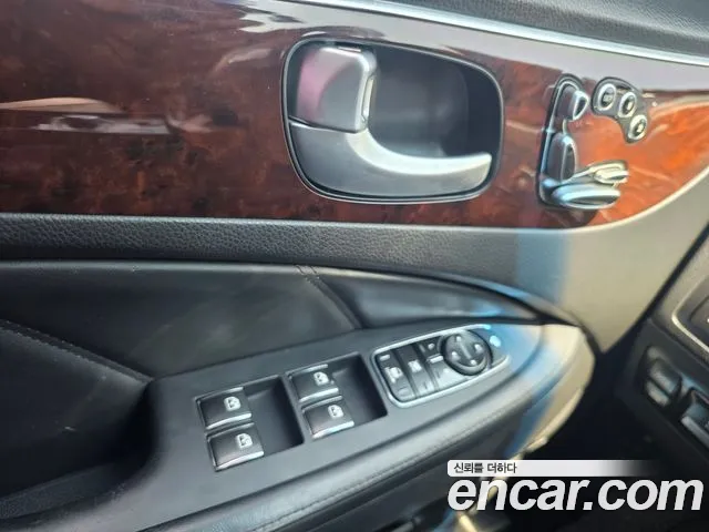 Hyundai Equus 2012 thumb 2