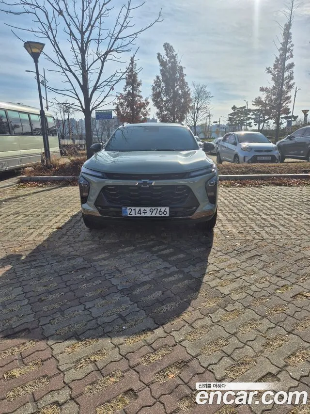 Chevrolet Tracker 2024 thumb 3