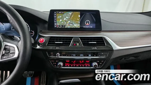 BMW 5 серии 2017 thumb 2