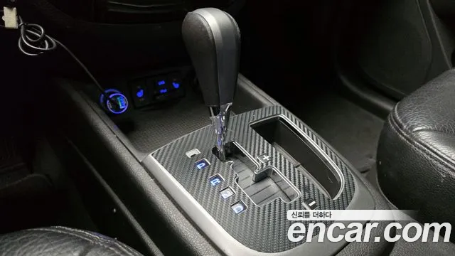 Hyundai Санта Фе 2010 thumb 11