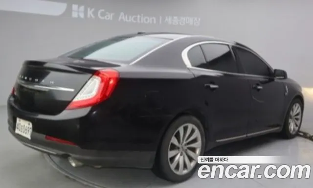 Lincoln MKS 2016 thumb 4