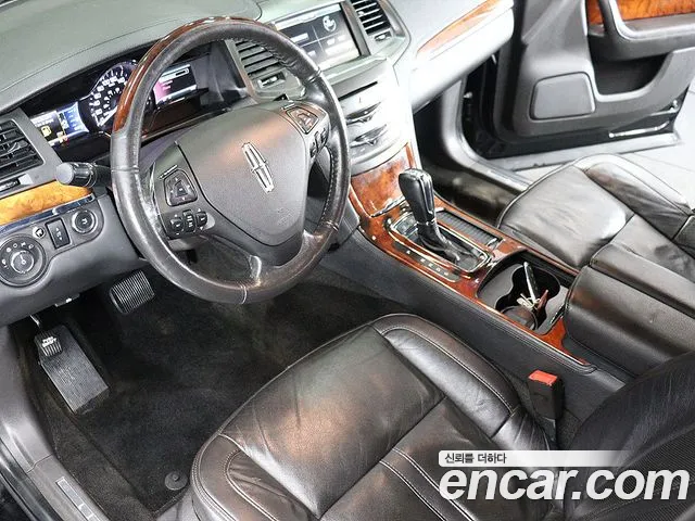 Lincoln MKS 2016 thumb 5