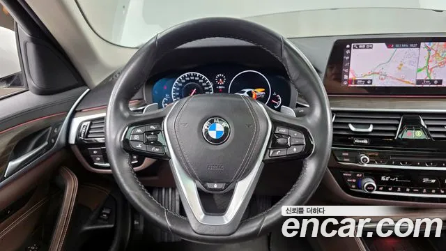 BMW 5 серии 2019 thumb 9