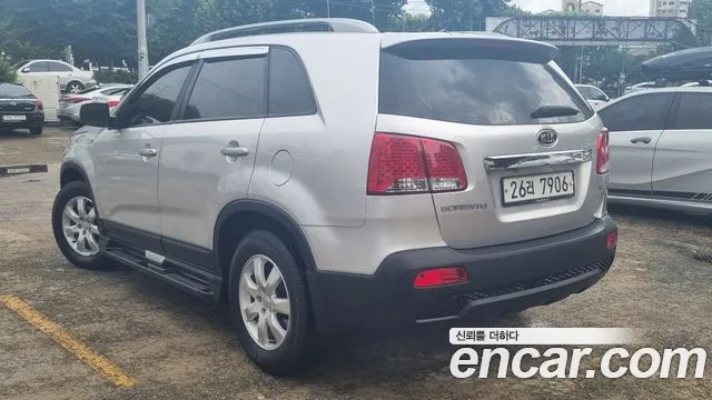 Kia Sorento 2010 thumb 7
