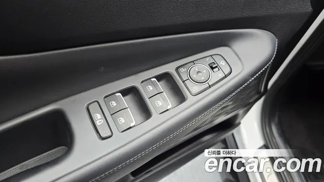 Hyundai Santa Fe 2022 thumb 2